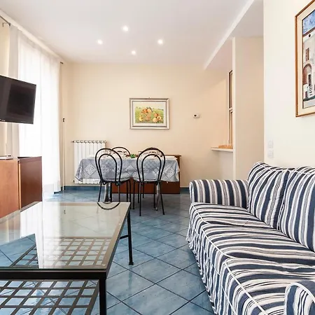 Seafrot Apartament_bellissimo Fronte Mare Sperlonga